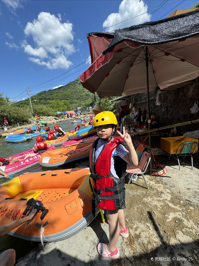 带娃打卡了桐庐虎啸峡漂流,全程2️⃣～3️⃣小时尖叫不断!