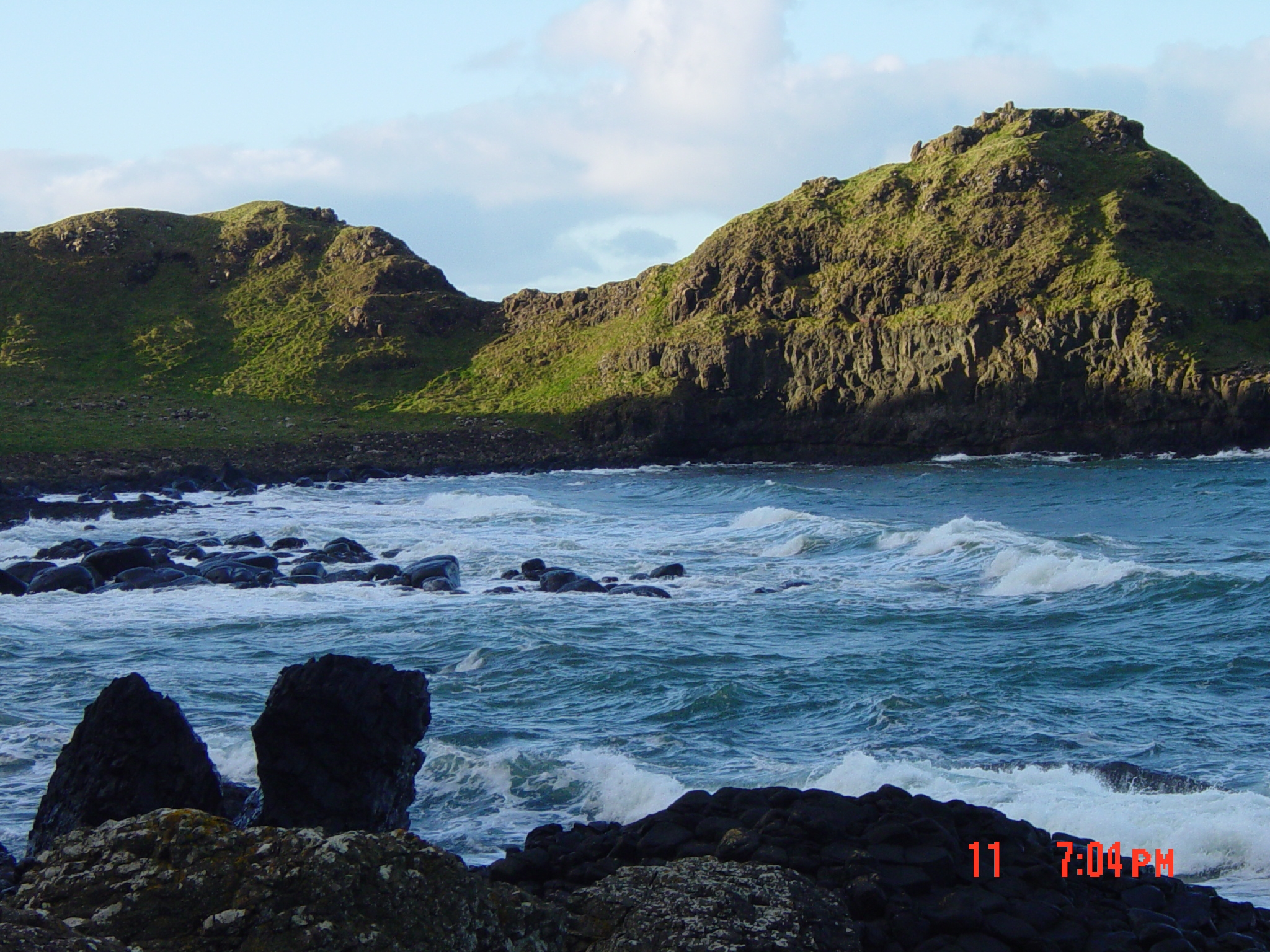 #面朝大海吹吹海风 赞👍🏻的，北爱尔兰的海岸线。