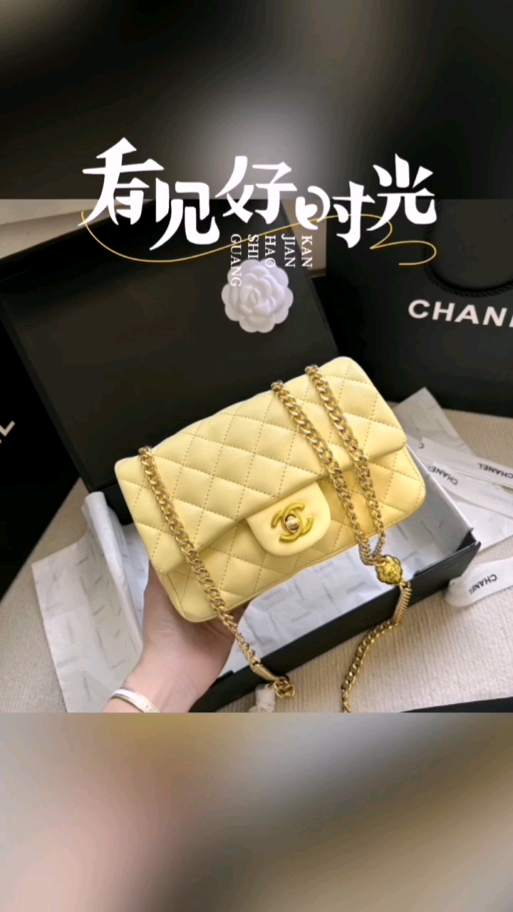 小羊皮p290  香奈儿 23P CHANEL 山茶花金球 MINI 包~很复古很好看的款式。这个调