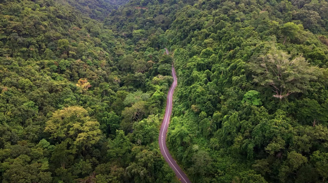 不知何处来……去向何处……带上好心情上路……每个人的旅程都是