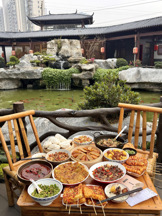 老屋里芳姑娘·宁乡土菜(高新地标店)