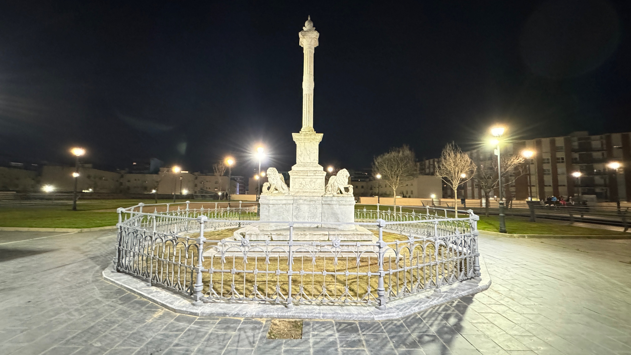 西班牙巴达霍斯Badajoz梅纳乔将军二百周年纪念碑Obel