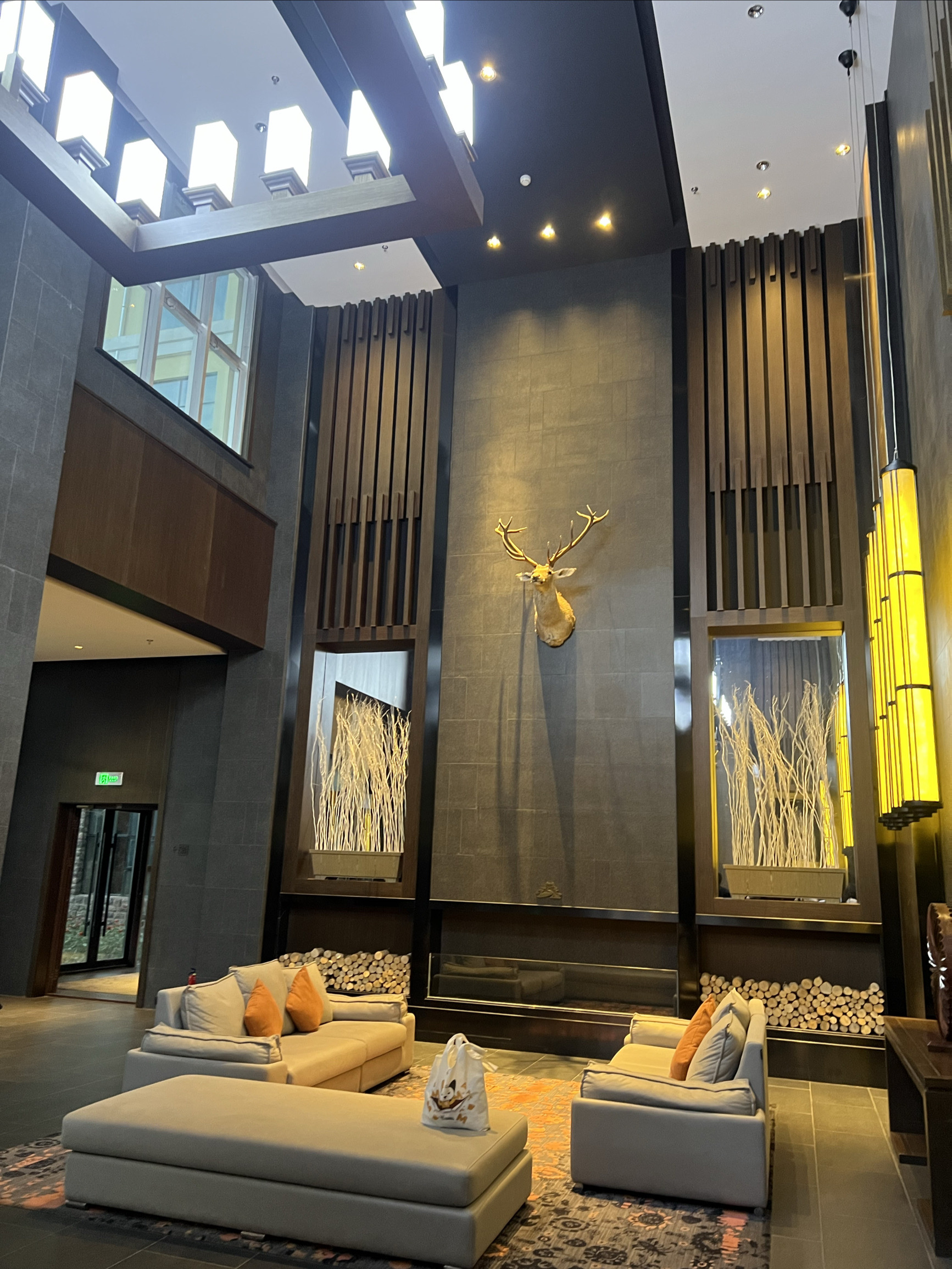 鑫海铁锅炖餐厅图片