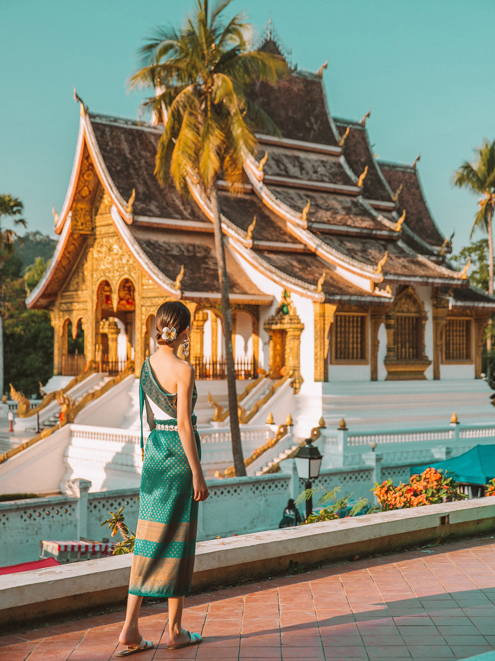 老挝-琅勃拉邦，夕阳下的大皇宫