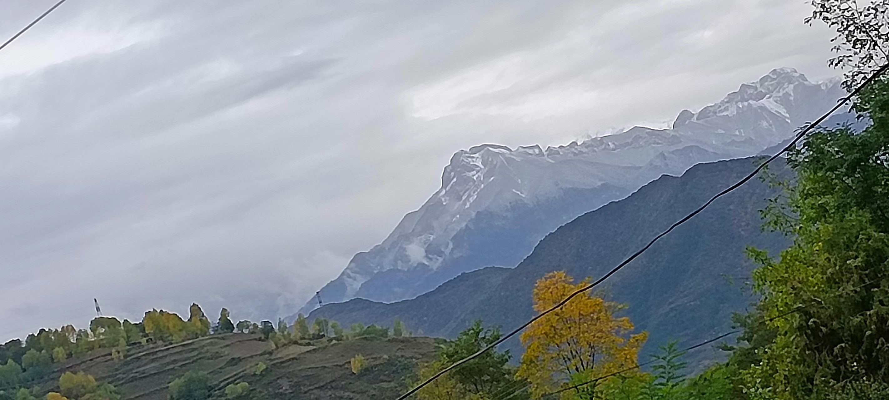 #大山深处自然美 我家住在雪山对面