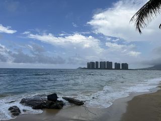 海南的碧海蓝天之海口&万宁之旅