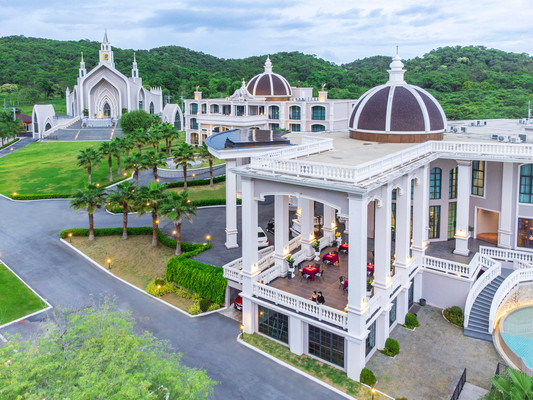 Grand Lord Hotel & Residence 泰国芭堤雅