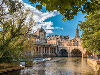 比伦敦更古典！比剑桥更惬意！这才是5月必打卡的宝藏目的地！