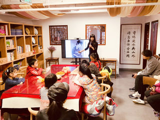 探索非遗魅力,古法装裱技艺在研学活动中绽放光彩!