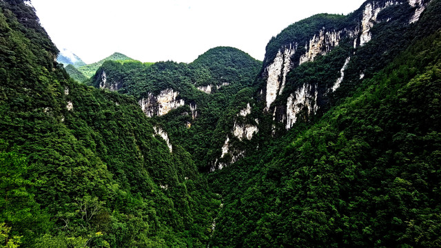 “天然褶皱博物馆”，巴山大峡谷全年无淡季太好耍了！