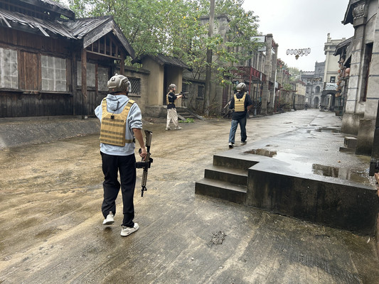 湖州影视城：防弹衣加持，真人CS激情开战🔫