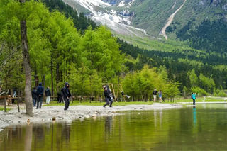 假期收官!奔赴万千旅程,邂逅毕棚沟治愈系山水
