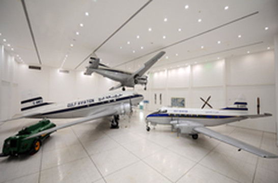 沙迦游记图片] 沙迦阿尔马哈塔博物馆 | 参观“真”飞机，拍最酷的照！