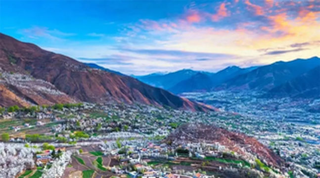 春天，从金川出发