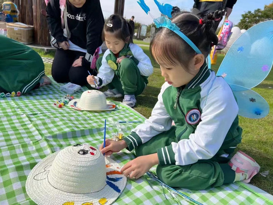 上海亲子游活动桔园农庄户外植树草帽涂鸦一日游