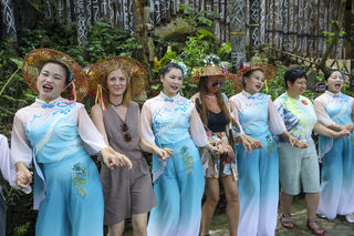 槟榔谷国庆NPC乐趣多，好玩换谷币得吃喝