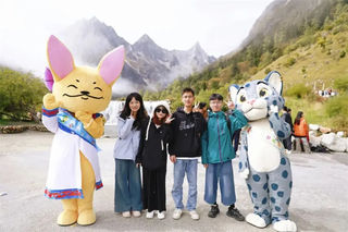 欢度国庆！毕棚沟秋色如画，假期体验感拉满！