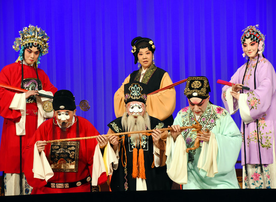 文旅信息:迎新年看大戏 北昆《狮吼记》火爆演出(图)