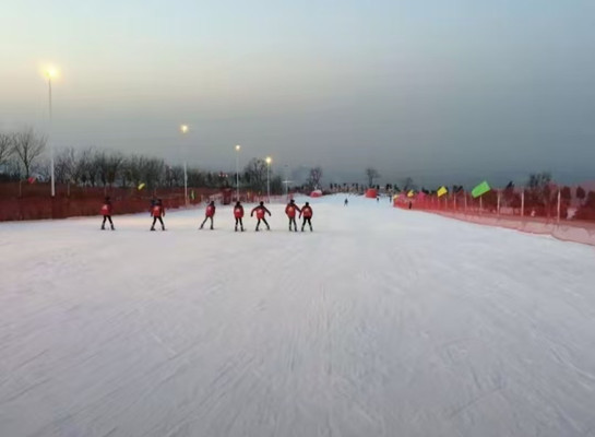 渭南新晋网红打卡新地标—渭南必捷滑雪场