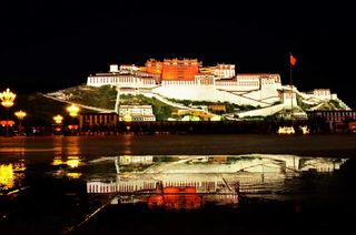 带着77岁老妈游西藏（十二）从清晨到夜晚的美丽邂逅，布达拉宫-罗布林达-布达拉宫