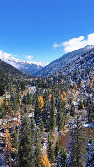 在达古冰川，每一步都踩在风景里！