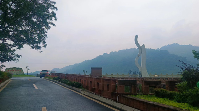 夹江千佛岩旁边的特色小镇,拍照绝美地