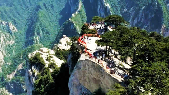 著名的观日出的地方 韩愈到此因险投书 鹞子翻身体验第一险道