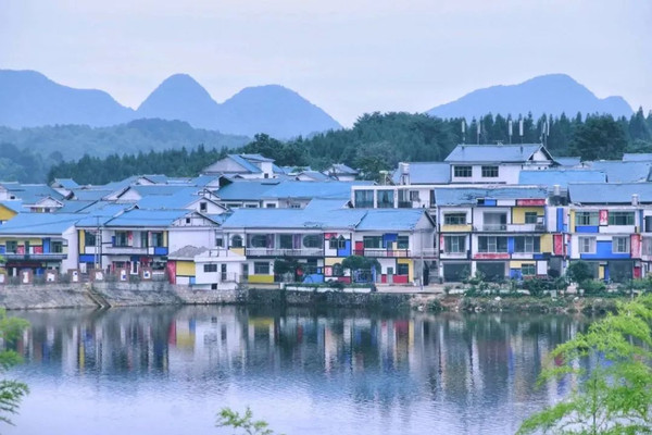 乡游黔中·清镇市 右二村 | 春有约,花不误,赏樱篇章即将开启