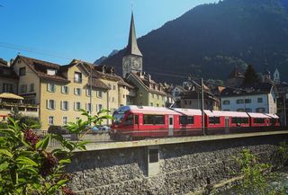 抓住秋天的尾巴，在瑞士最老的古城，来一场悠闲的City Walk