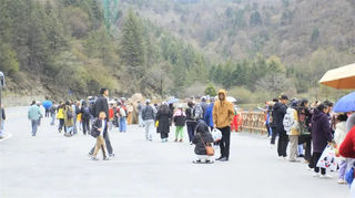 假期第三天！欢乐不减，看看毕棚沟都捕捉到了谁的美照