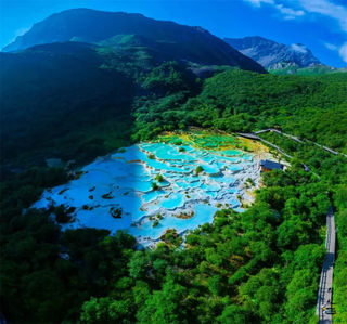 美到窒息的宝藏目的地！“人间瑶池 圣地黄龙” 就在这里