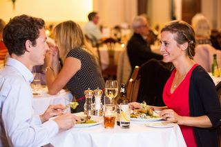 情人节限定 | 巴斯罗马浴场烛光夜+香槟晚餐，直戳浪漫心动点