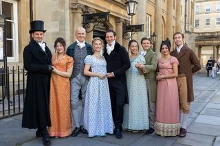 换种姿势纪念！在不同的玩法里，对话简·奥斯汀的百年时光