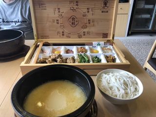 泰国—金色佛塔与舌尖跳动的协奏曲