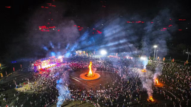 西昌,火把节狂欢夜,畅玩不停