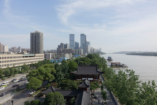 漫游长沙，烟火星城