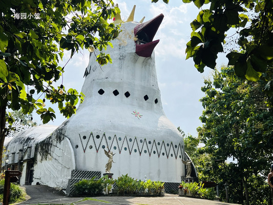 梦幻的艺术空间 – 印尼日惹鸡教堂