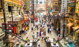 颠覆想象的上海千古情，看尽上海前世今生，玩的就是穿越