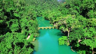 地球腰带上的绿宝石——荔波小七孔