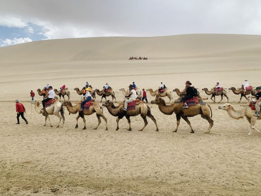 敦煌，唤醒沉睡千年的文明之旅