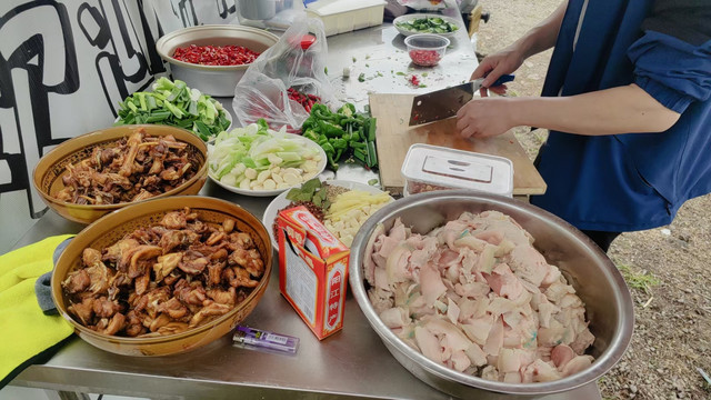 探秘长兴云梦谷：土锅灶下自己做饭的乡村美味