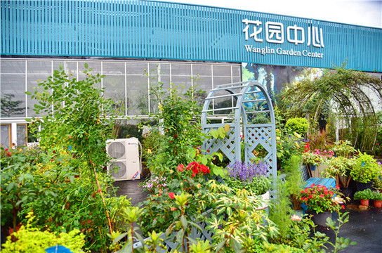 德天空独家：格罗斯加盟众特，转会费估计高达欧元(格罗斯让哪个车队)