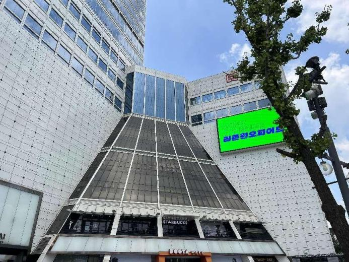 韓國四大免稅店怎麼樣現代百貨免稅店東大門店逛買攻略看這篇就夠。