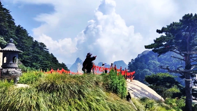 华山最容易被忽视的山峰 有着动人的爱情故事 峰顶可赏四峰景色