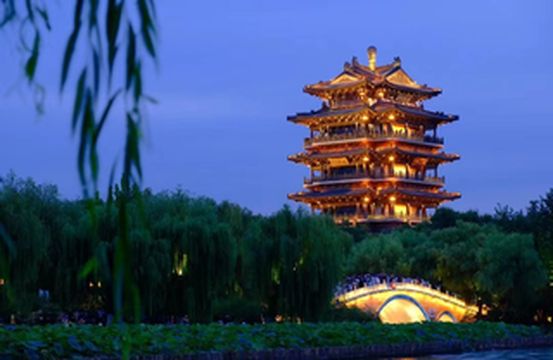 济南市中蓝海大饭店-趵突泉(李清照故居)-大明湖-超然楼-千佛山