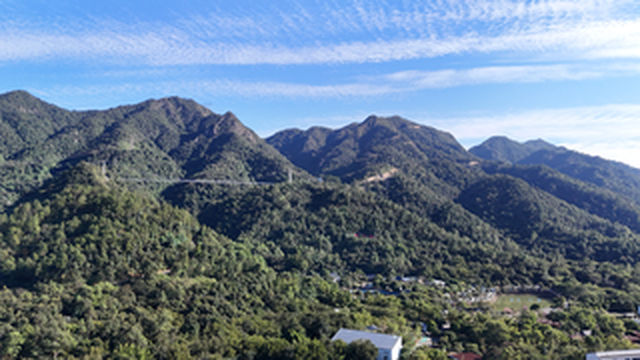 佛山南丹山 中医建议多和喜欢的人爬山 有助于减少焦虑，抑郁，产生幸福感
