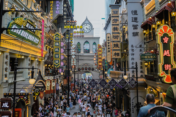 暑假带孩子来上海千古情，来场穿越之旅～