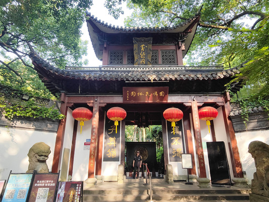 宝石山，山不在高自流霞（4）——杭州2日（4）