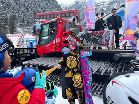 汶川羌人谷×雪地电音秀|什么?排队变成了派对?我马上到~