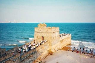 天下第一关，夜游山海关，赏长城壮丽美景，享悠悠古韵风情